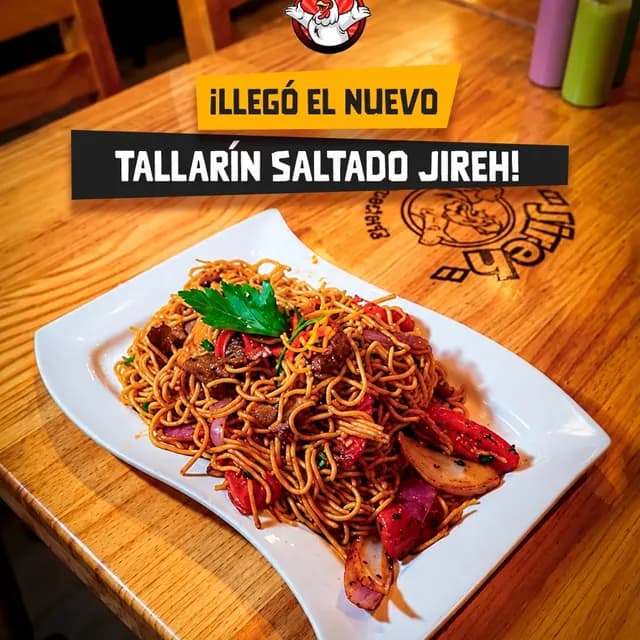 Tallarín Saltado